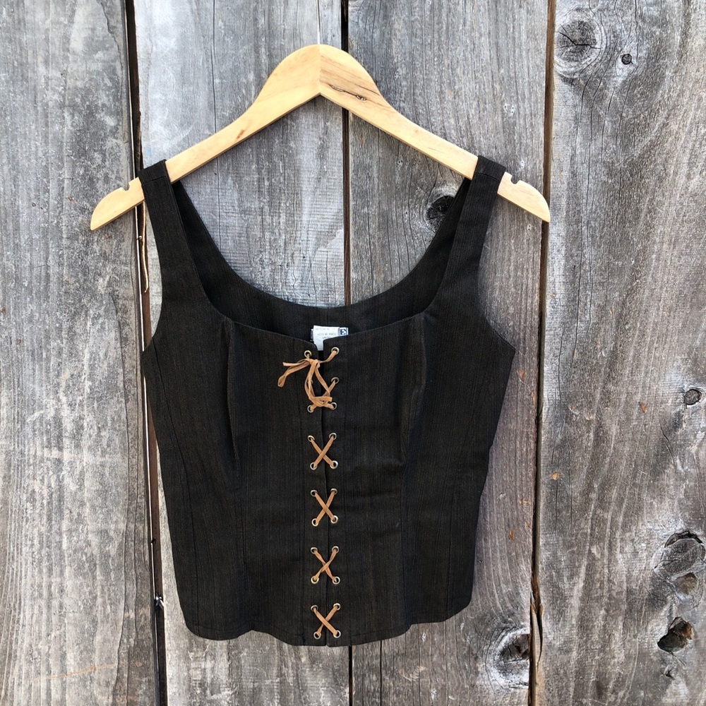 Nakepe Casual And Basic | Lace Up | Crop Top